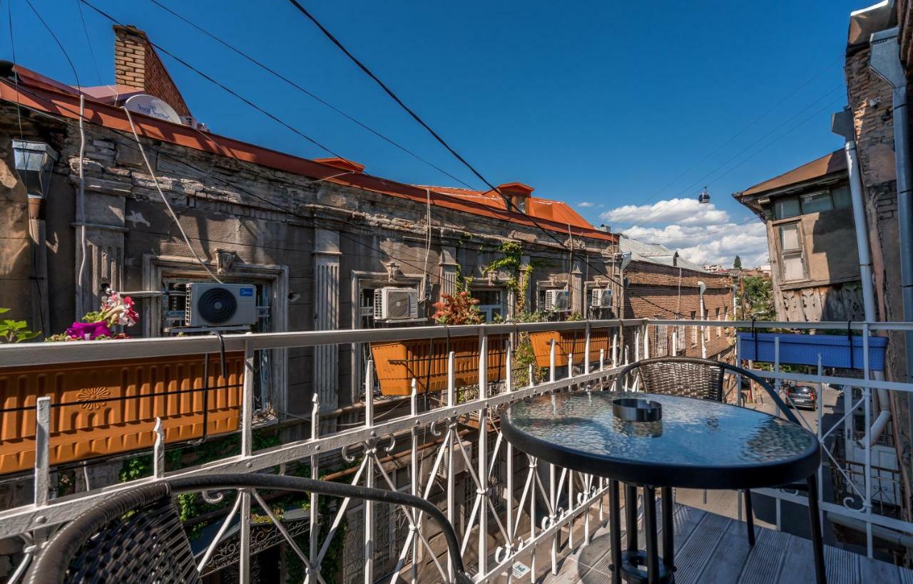 Golden Light Hotel Tbilisi Exteriör bild